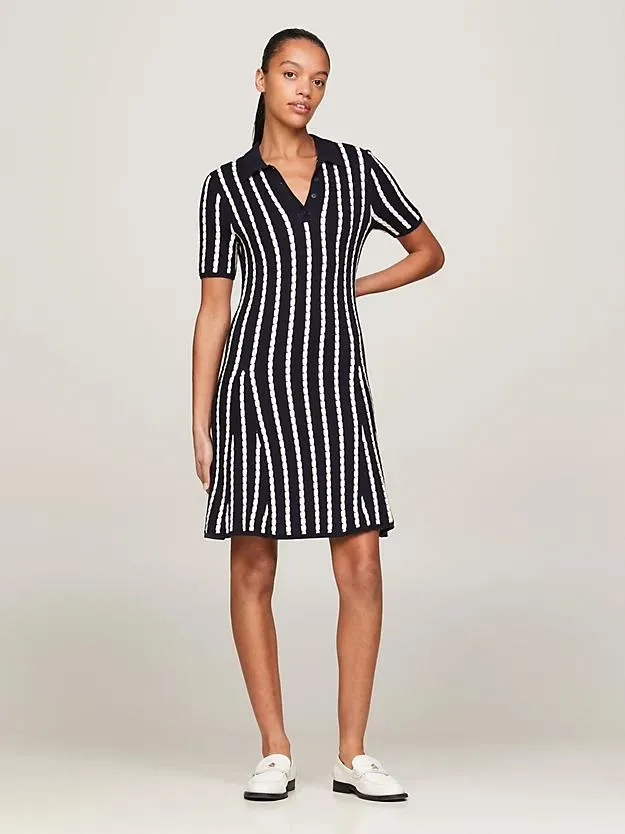 Knielanges Polo-Hemdkleid mit Zopfstrick