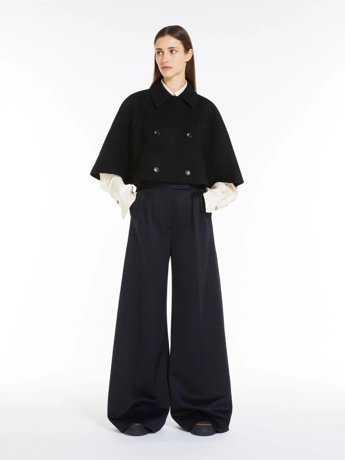 Kurzes Cape aus Wolle und Kaschmir