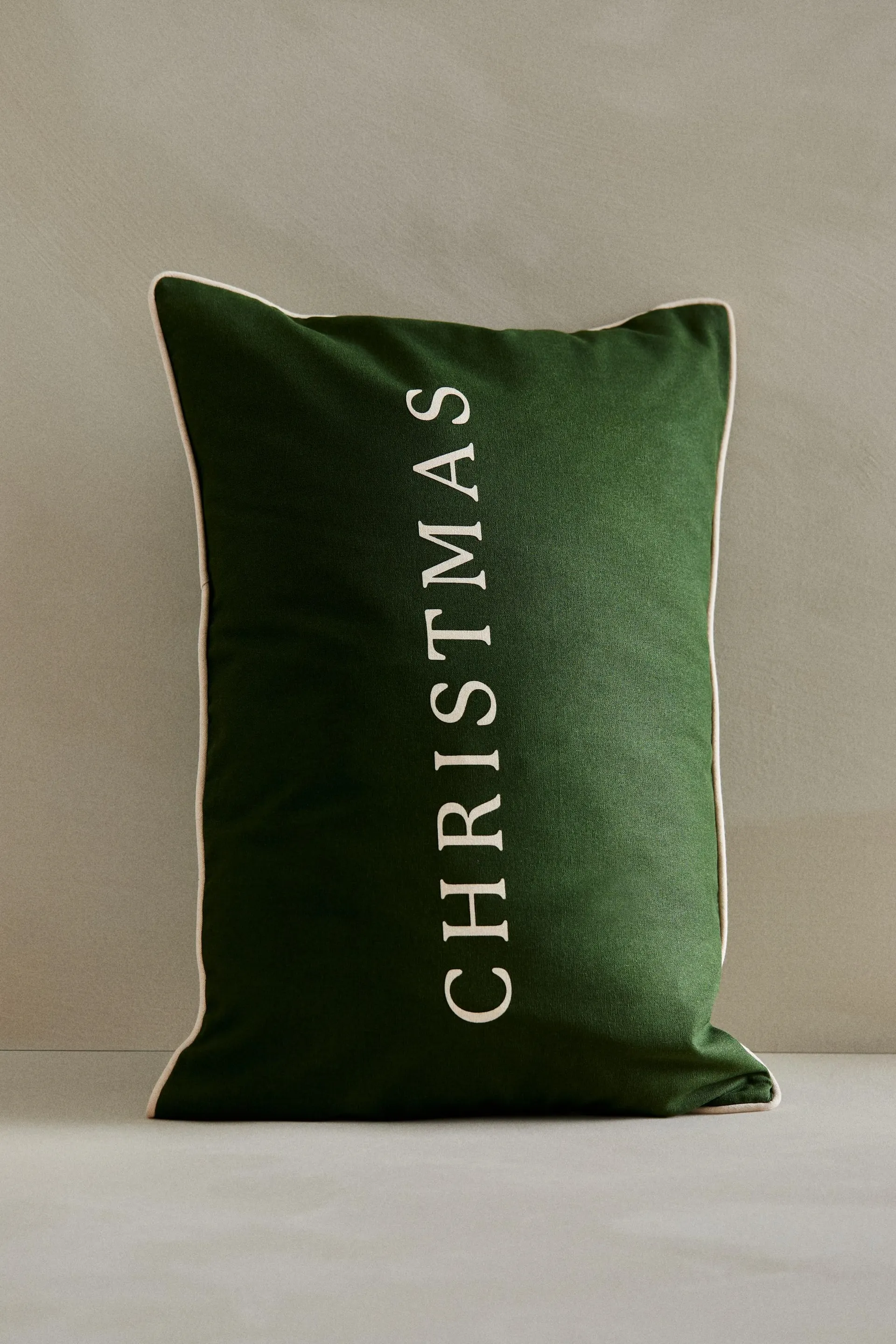 Gemusterte Kissenhülle aus Canvas