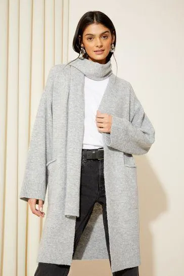 Friends Like These Kuschelige lange Strickjacke mit abnehmbarem Schal