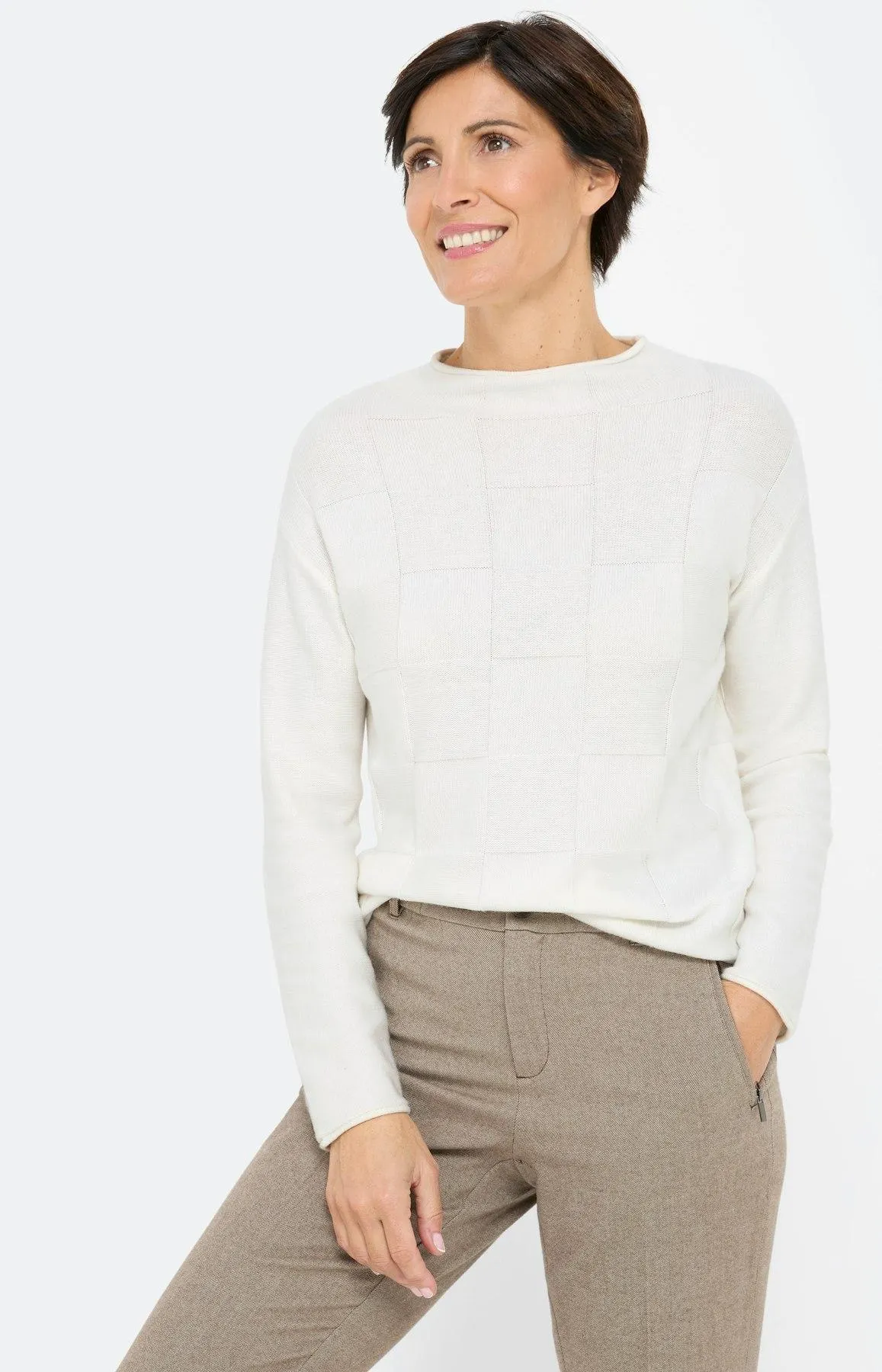 Pullover mit Stehkragen, weiß