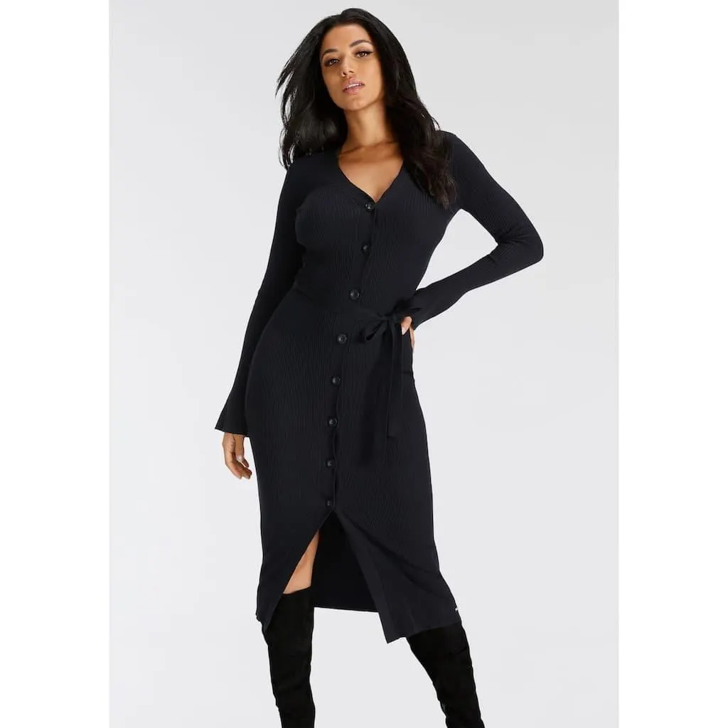 Bruno Banani Strickkleid wadenlang, elegant und feminin, aus Viskosemischung