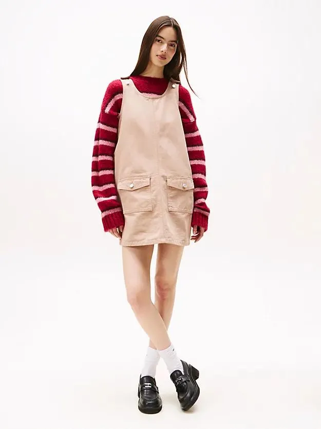 Kurzes Latzkleid aus Twill