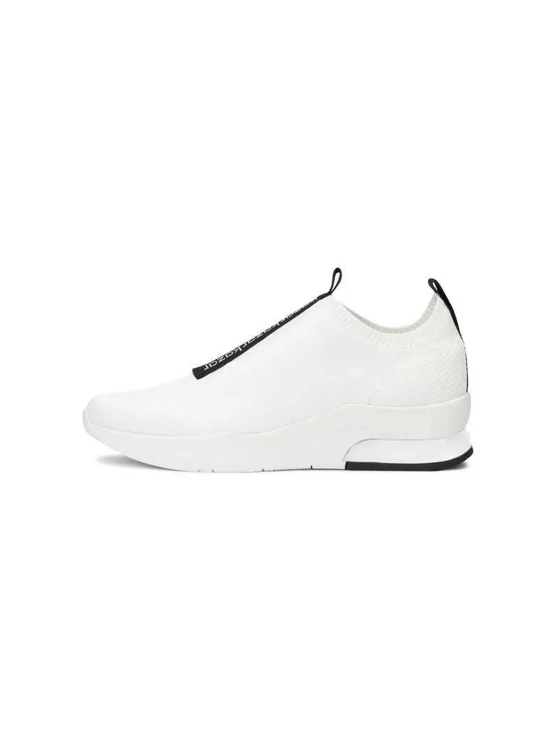 Weiße Slip-on-Sneakers aus Stoff