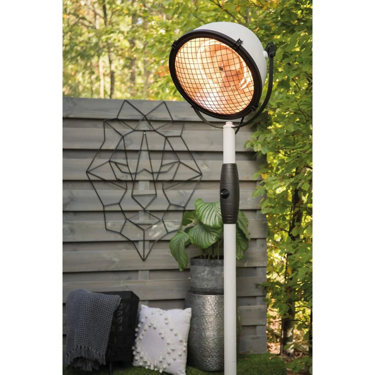 SUNRED Sundred Standheizstrahler Indus Bright Standing White 2100 Watt