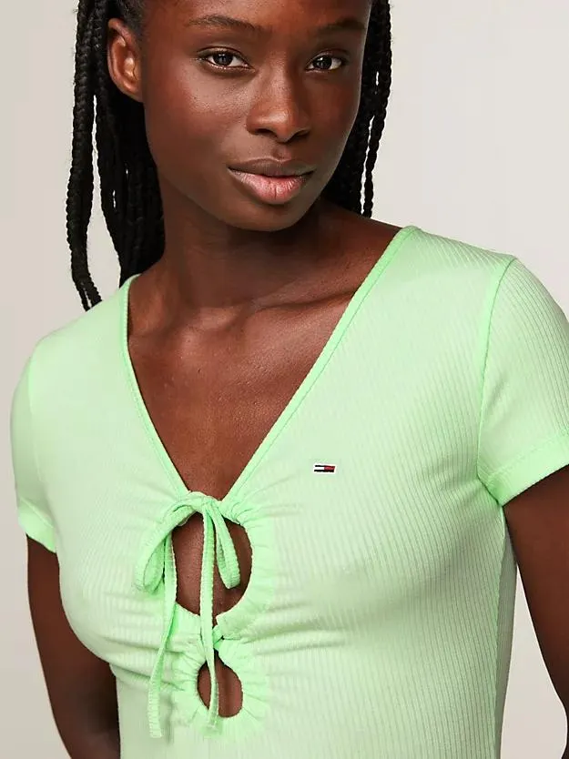Geripptes Bodycon-Kleid mit Cut-outs