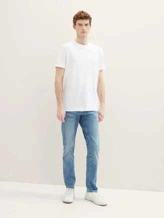 Regular Tapered Jeans mit recycelter Baumwolle