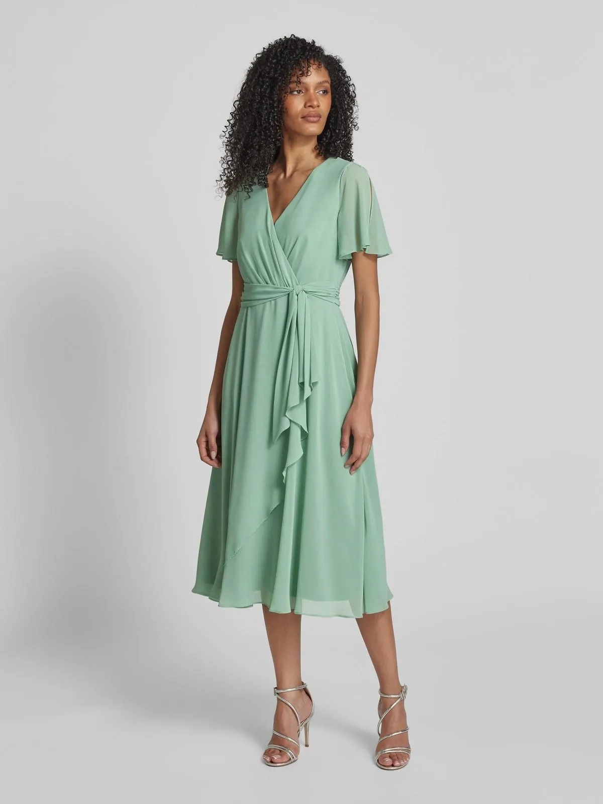 Cocktailkleid mit V-Ausschnitt und Wickel-Optik in apfel