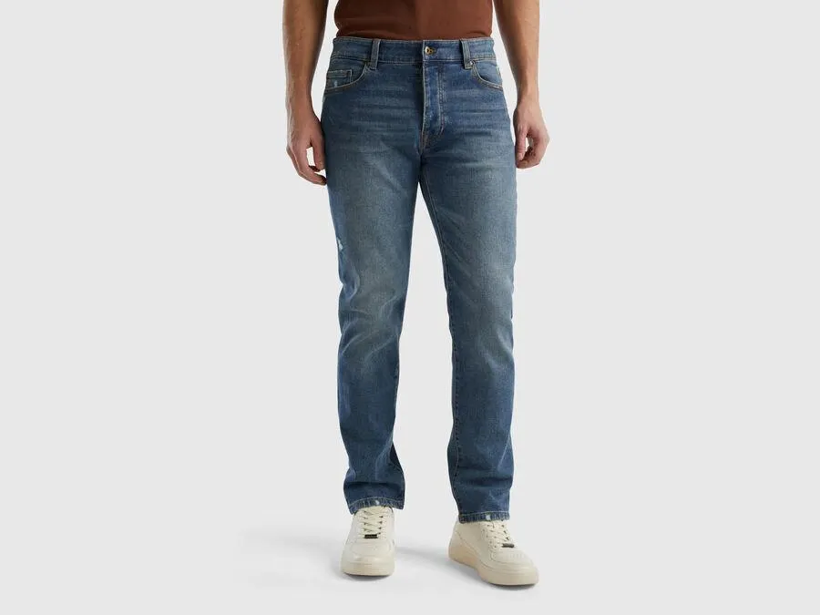 Vaqueros slim fit con cinco bolsillos