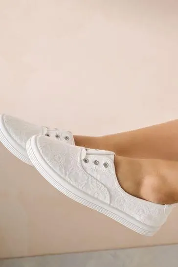 Forever Comfort® Slipper-Turnschuhe mit Stickerei ohne Schnürsenkel