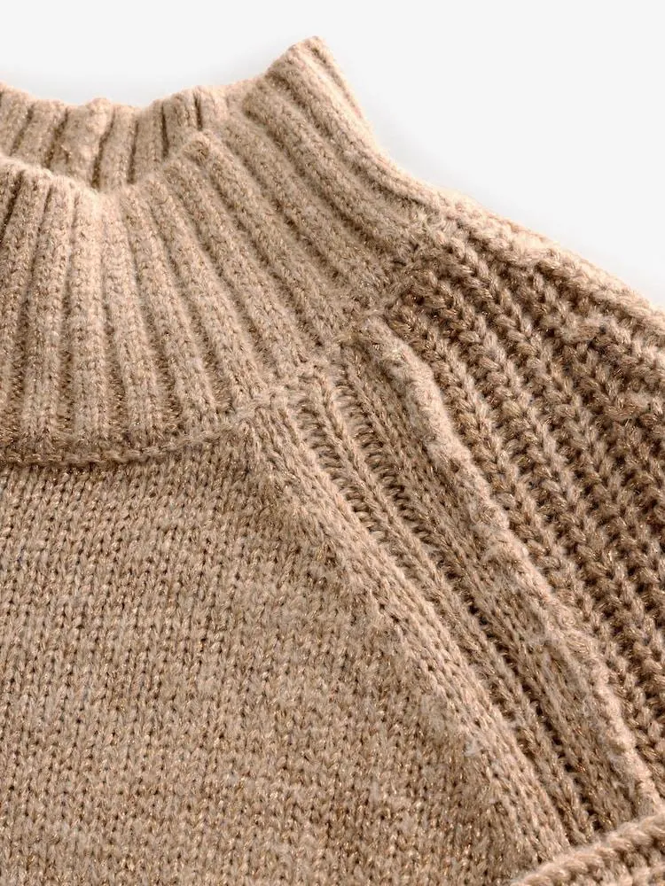 Neutrale Farbe - N. Premium – glitzerndes Strick-Pullover-Minikleid mit High Neck