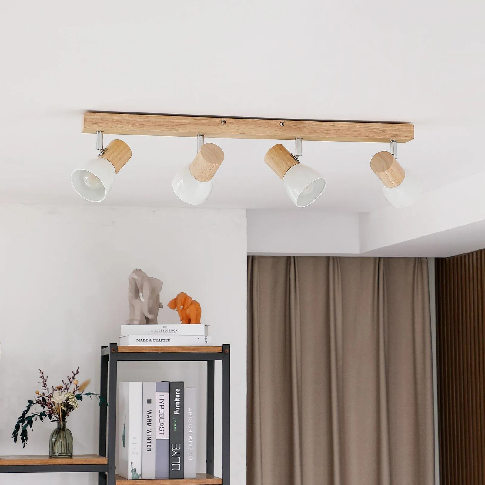 Holz-Deckenlampe Thorin, vierflammig