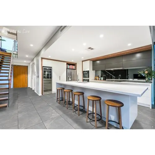 Lux Artic Grey Polished