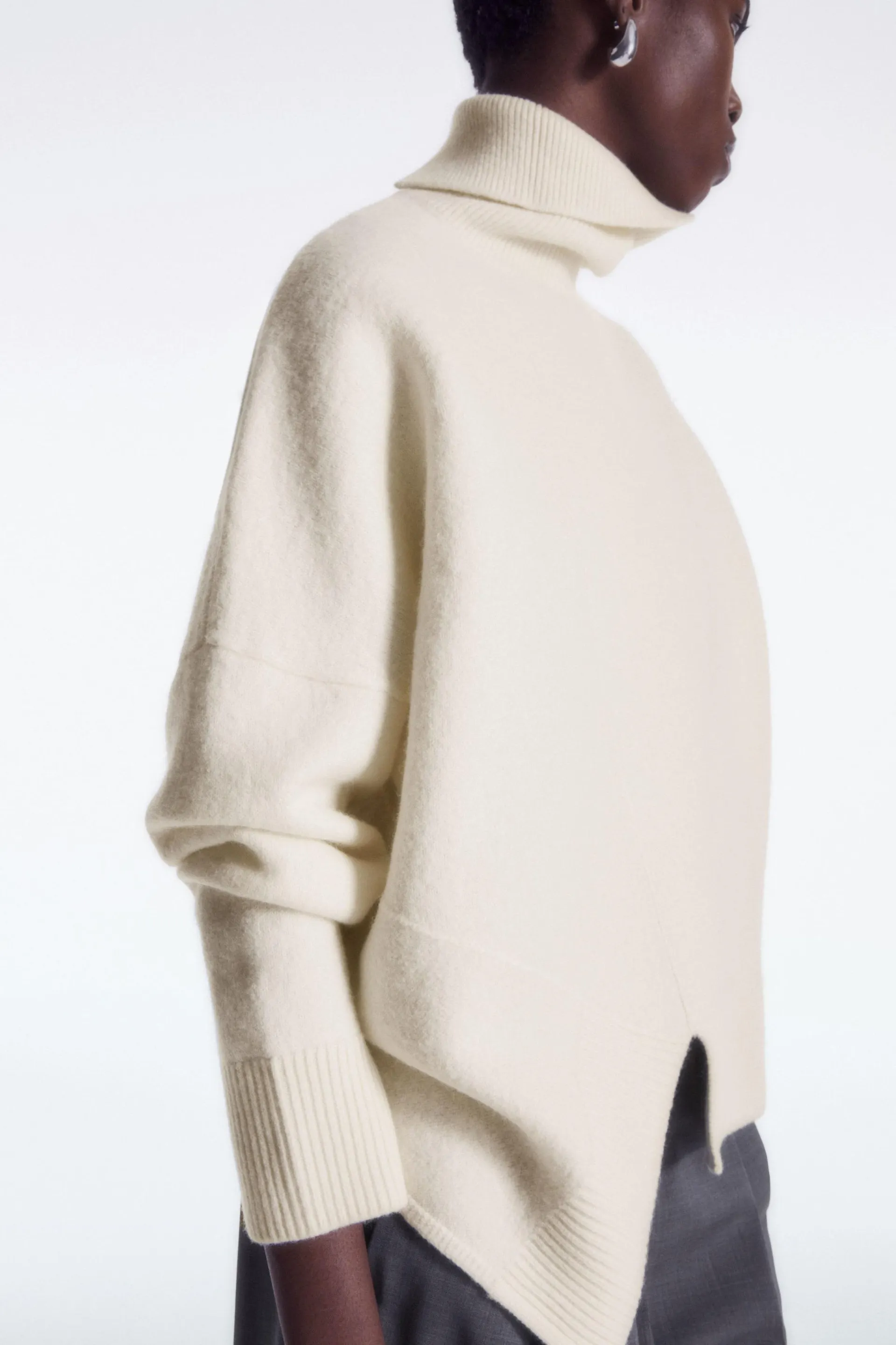 ASYMMETRIC MERINO WOOL JUMPER