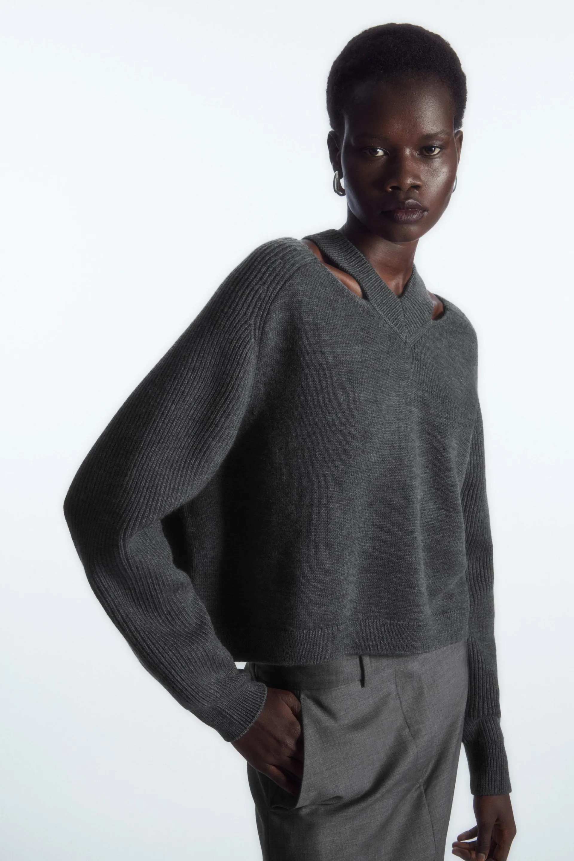 DECONSTRUCTED WOOL JUMPER