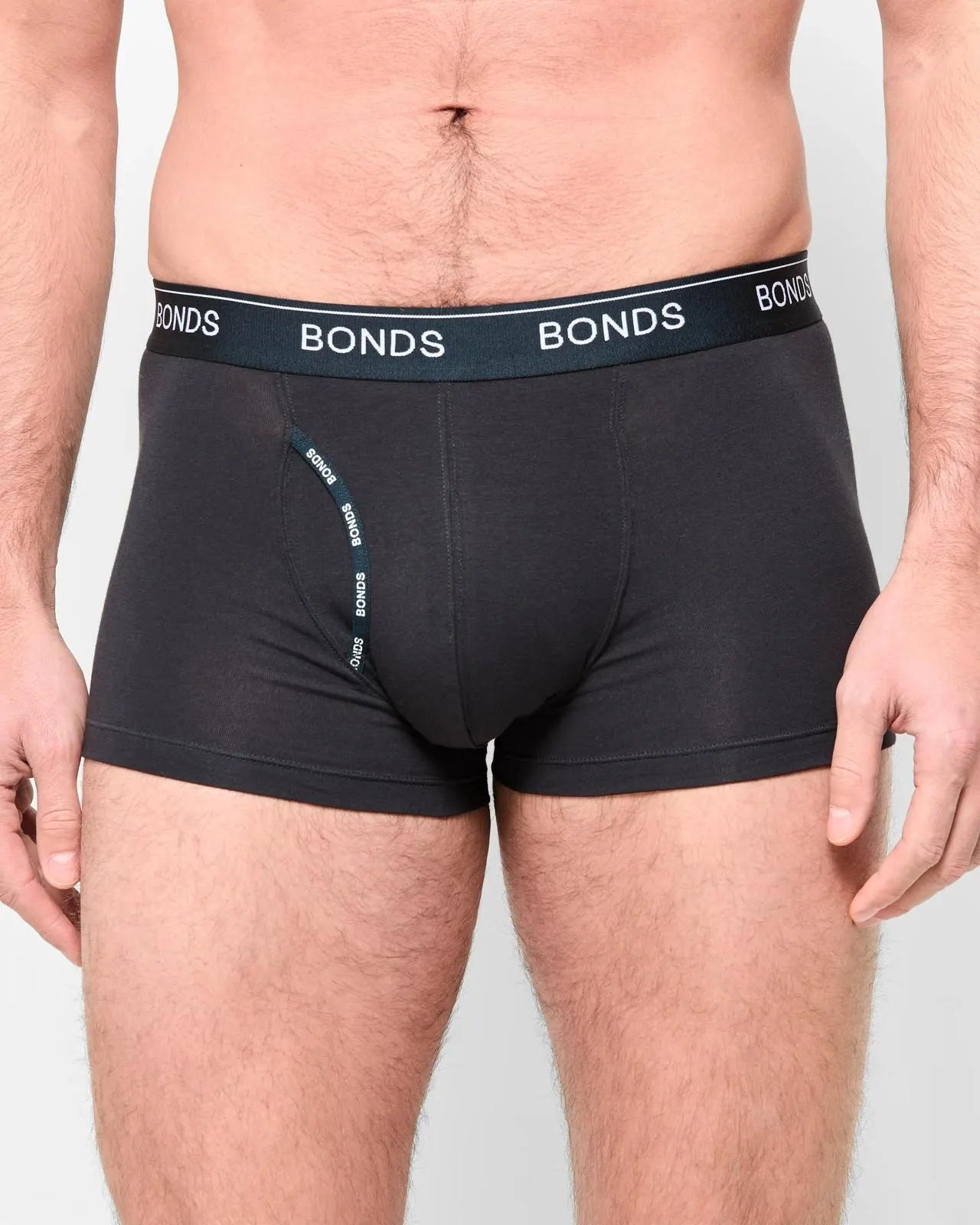 Guyfront Trunk - Bonds