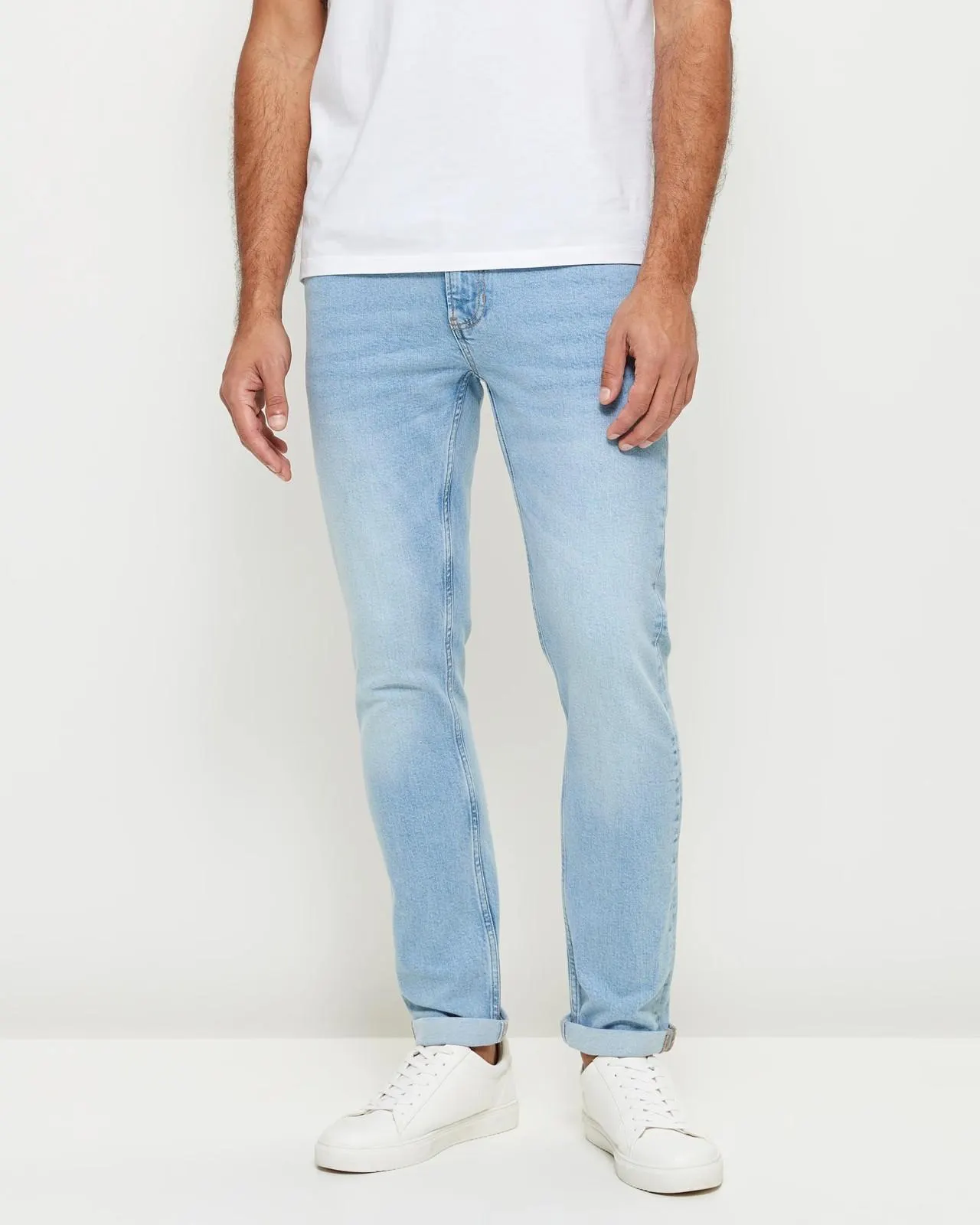 Phoenix Slim Jeans