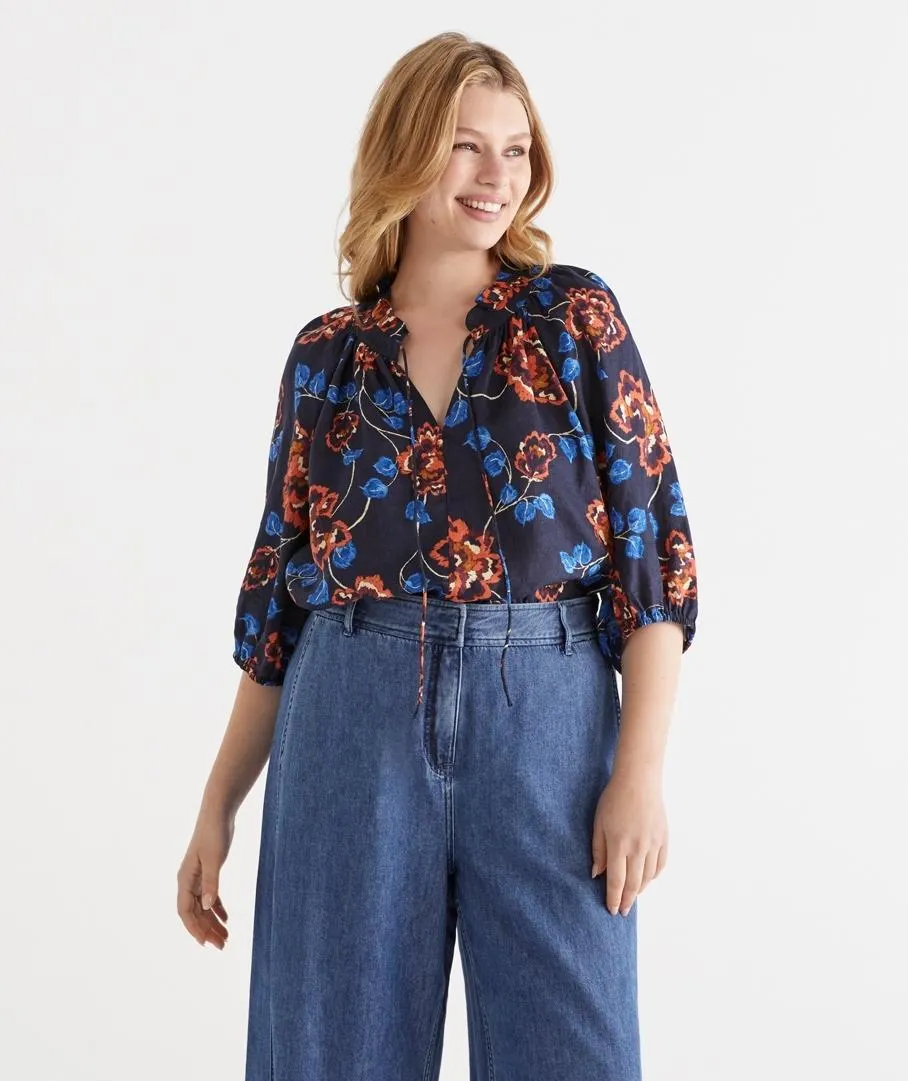 Sketched Vine Notch Neck Top