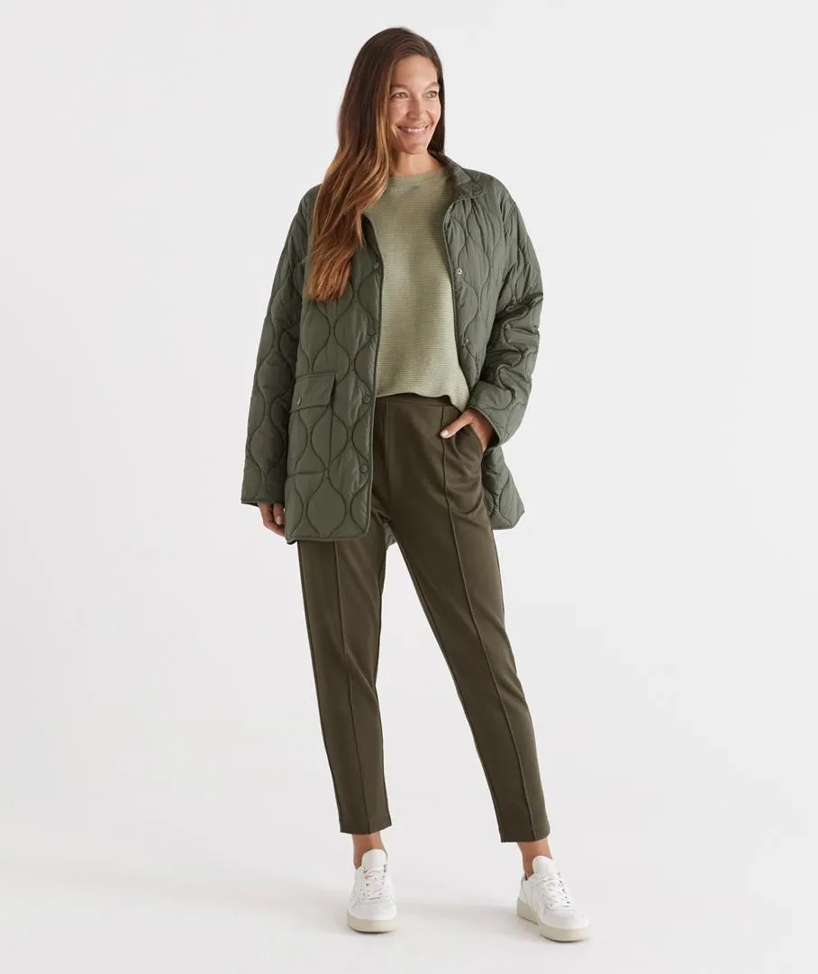 TEXTURED BLACK PULL ON PANT