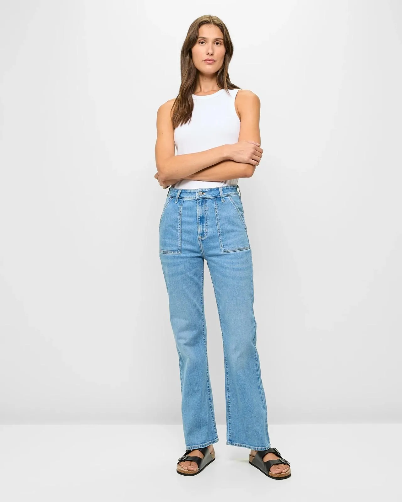 Patch Pocket Relaxed Flare Denim Jeans - Eliza - Authentic Light Blue