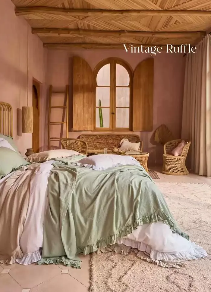 Summer 24/25 Journal | Issue #09 - Catalogue valid from 12 November to 31 March 2025 - page 16