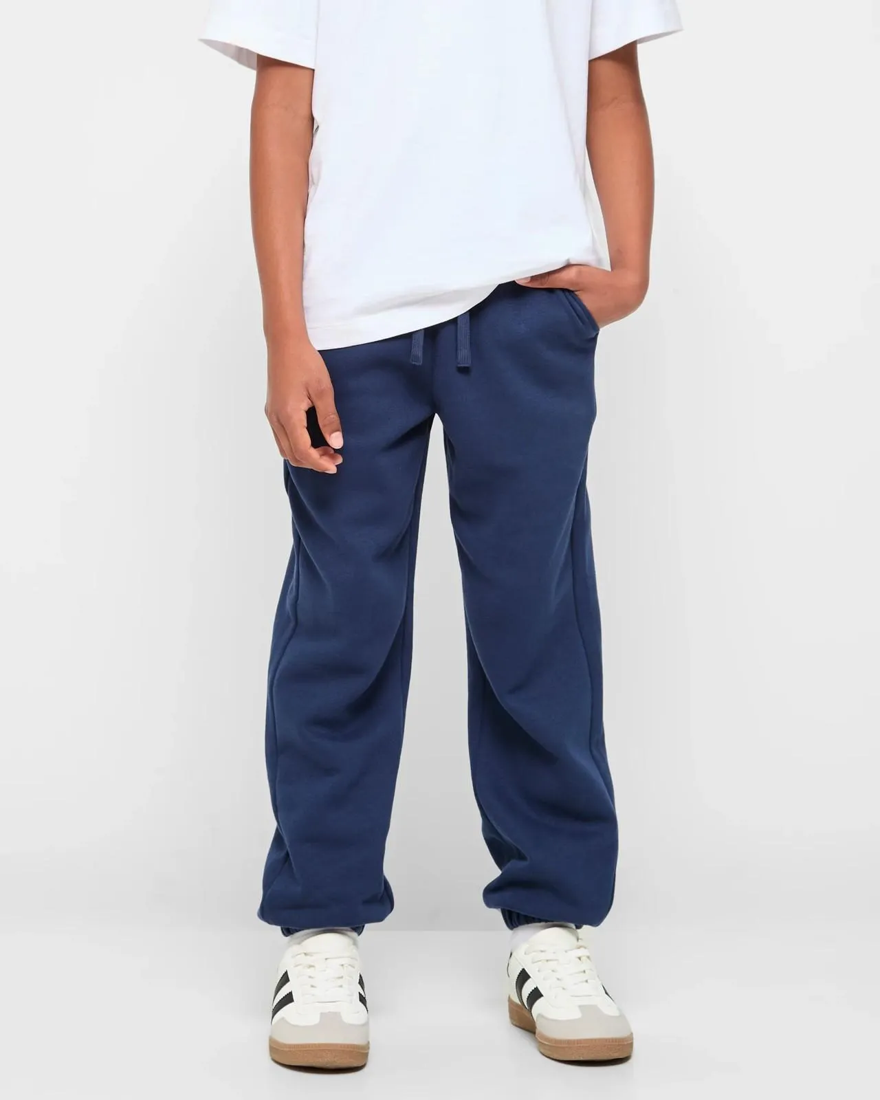 Essential Relaxed Trackpant - Navy Blue