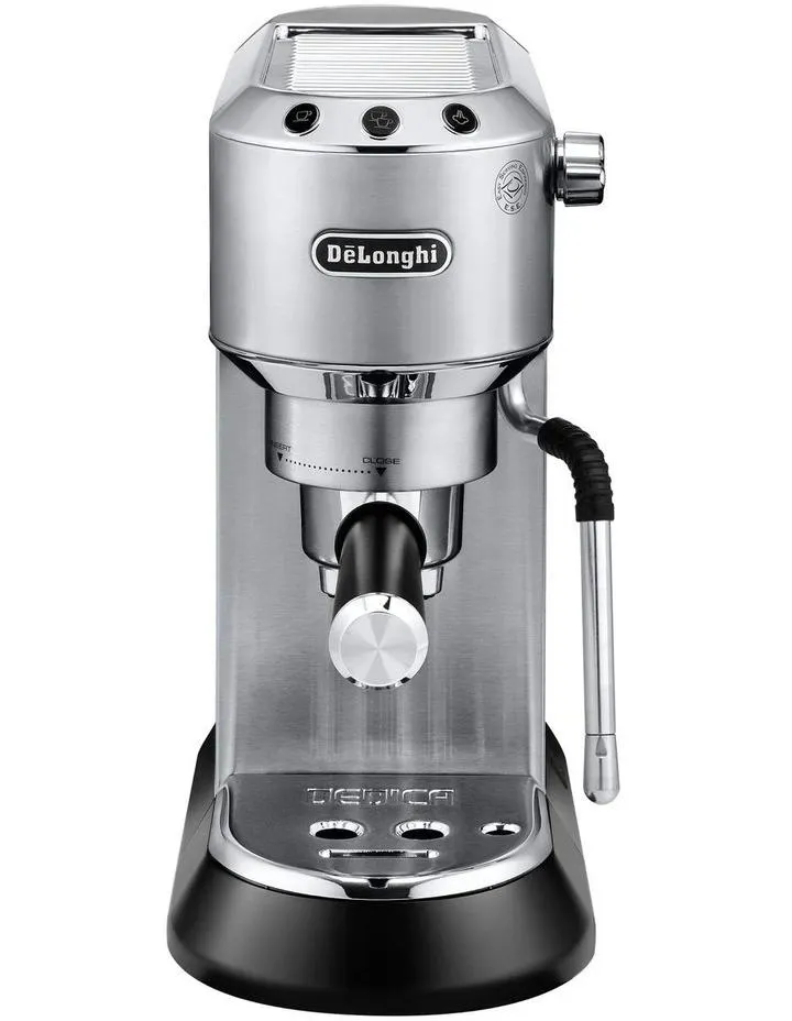Dedica Arte Manual Pump Coffee Machine in Silver EC885M