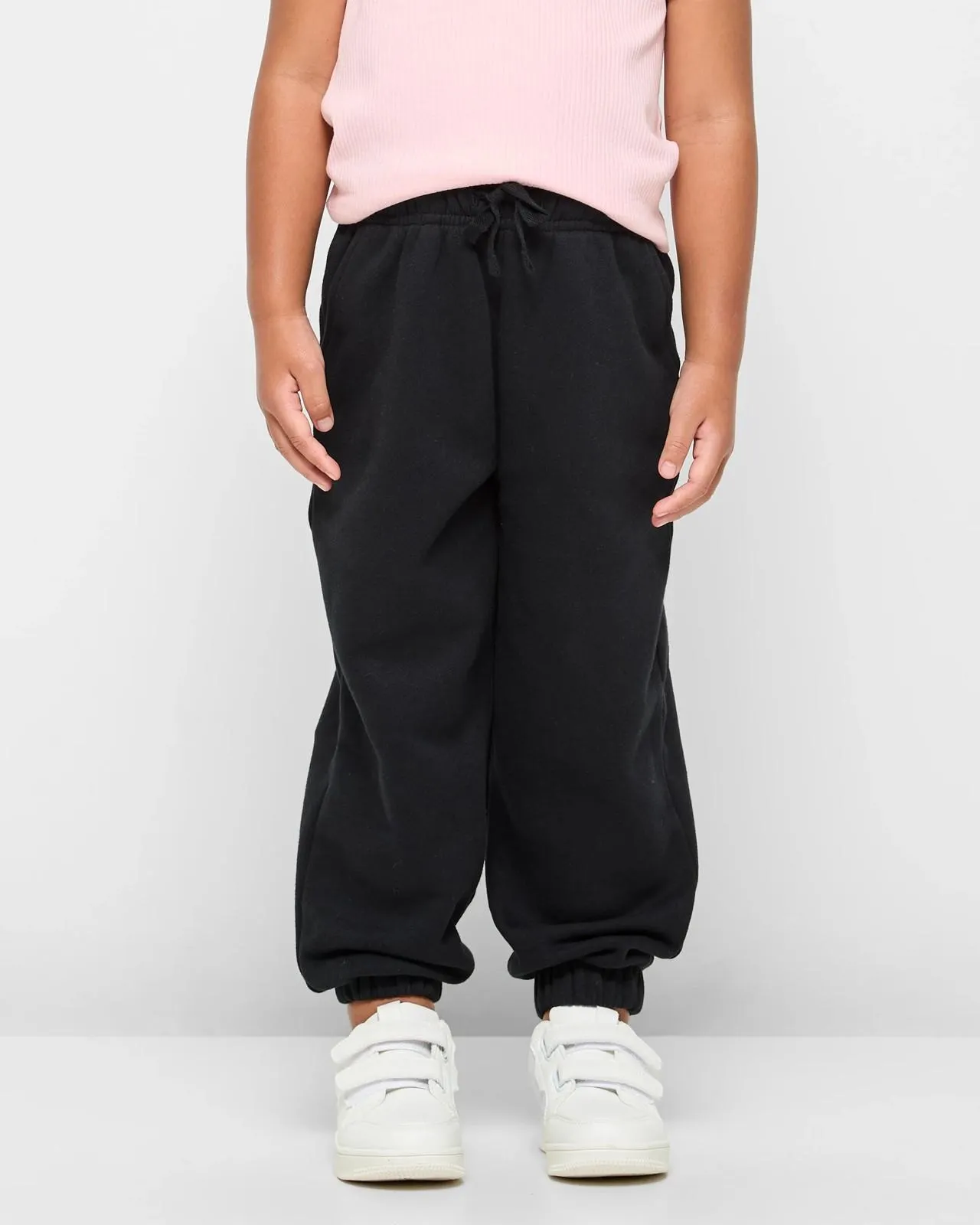 Relaxed Trackpants - Black