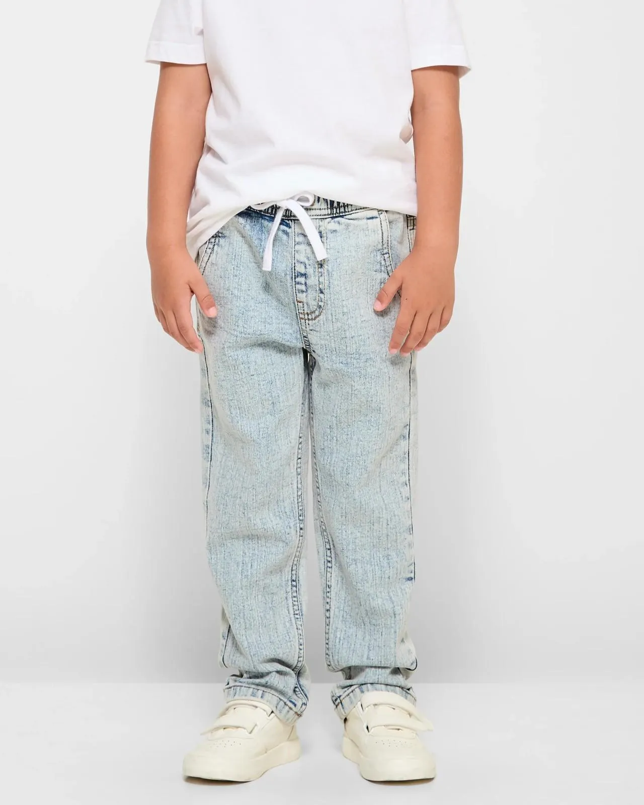 Pull On Straight Denim Jeans - Light Wash