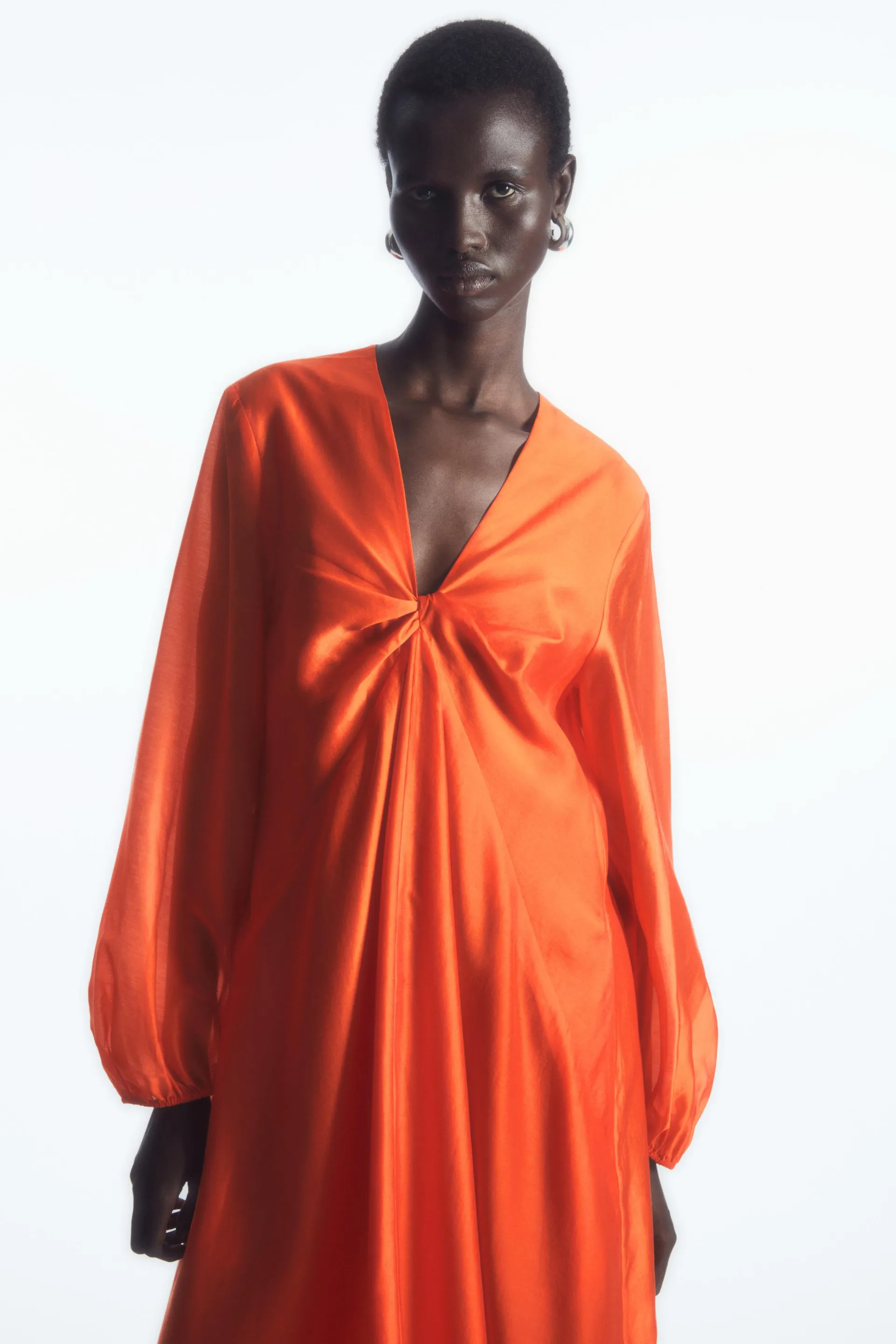 TWISTED V-NECK KAFTAN DRESS