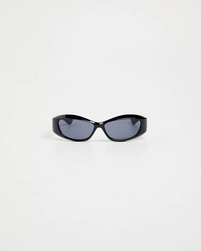 Swift Lust Sunglasses Black/Smoke