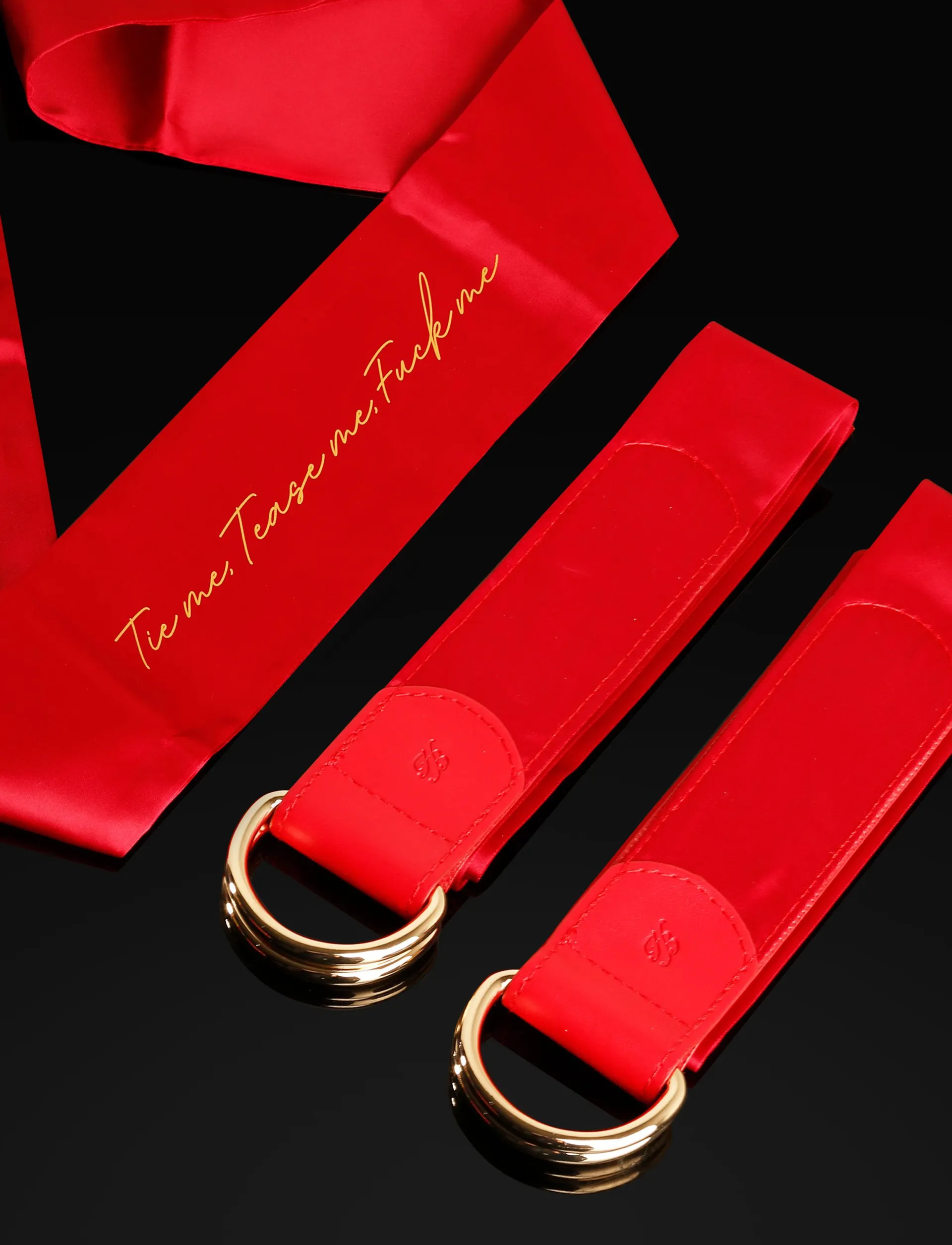 deluxe red satin kit