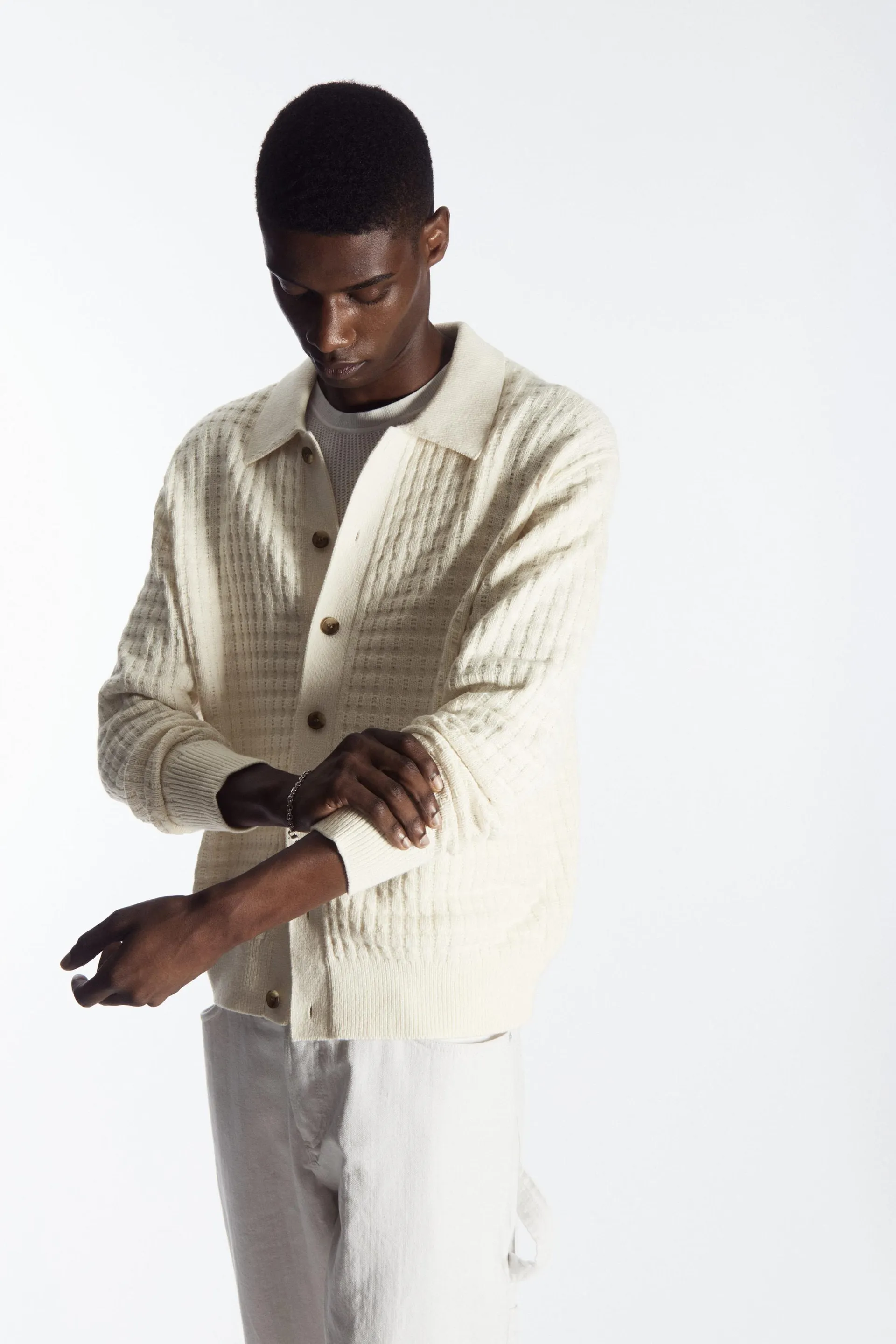 TEXTURED KNITTED CARDIGAN