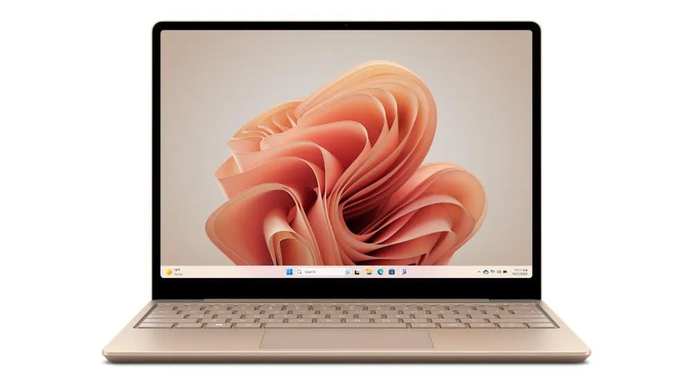 Microsoft Surface Laptop Go 3 12.4-inch i5-1235U/8GB/256GB SSD - Sandstone