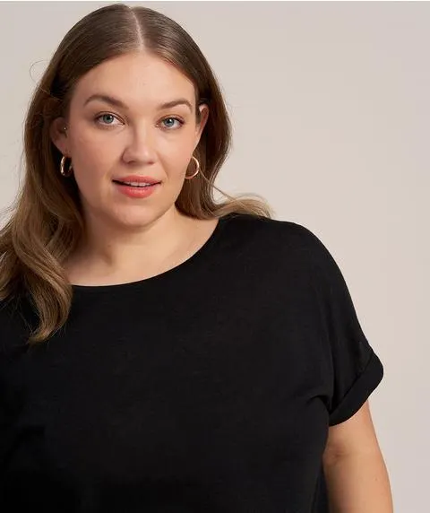 Linen Blend Straight Fit Tee