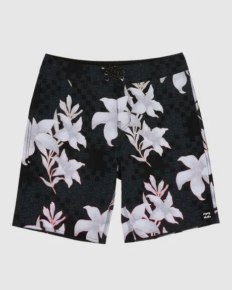 Boys 8-16 Sundays Pro Boardshorts