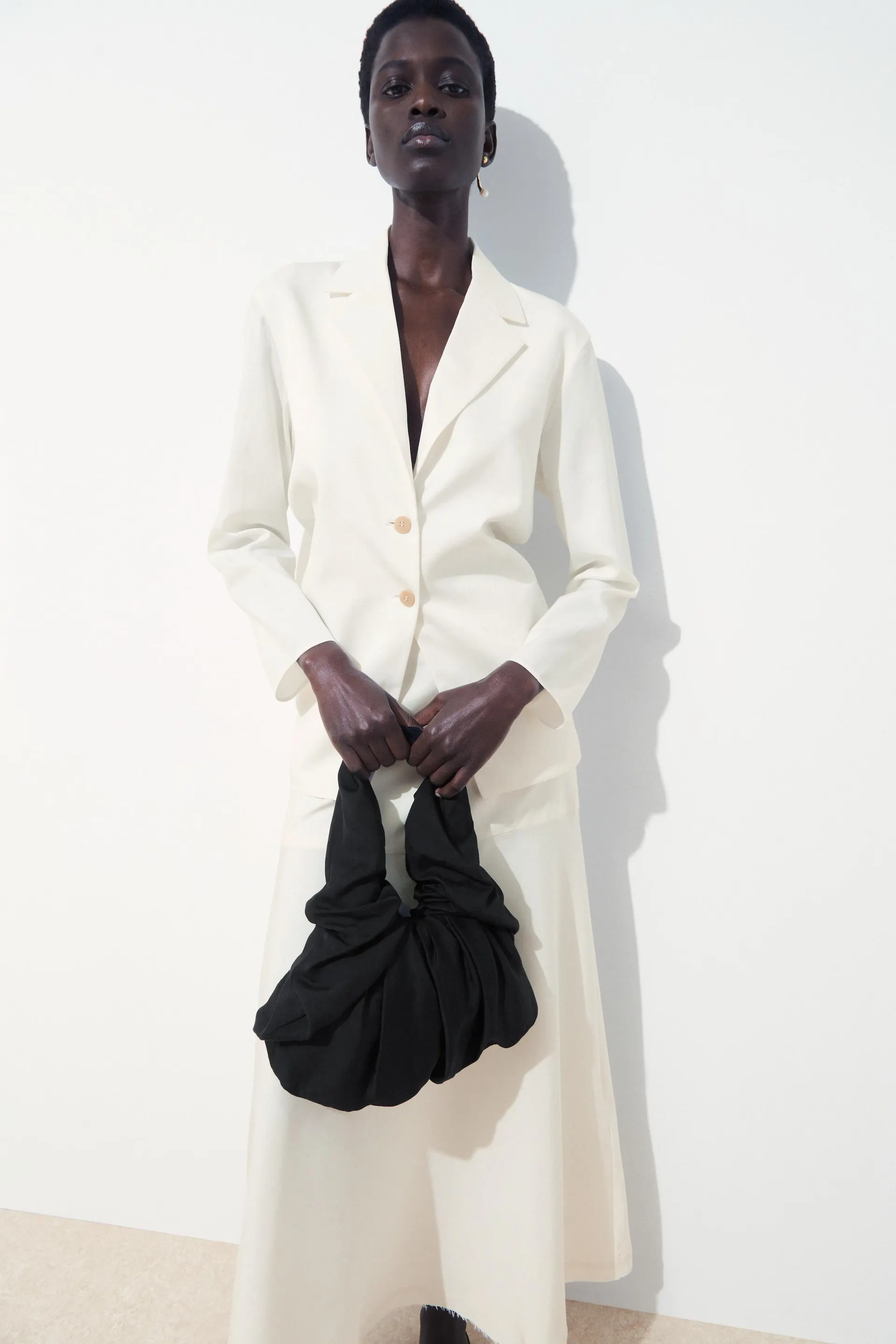 THE WAISTED SILK BLAZER