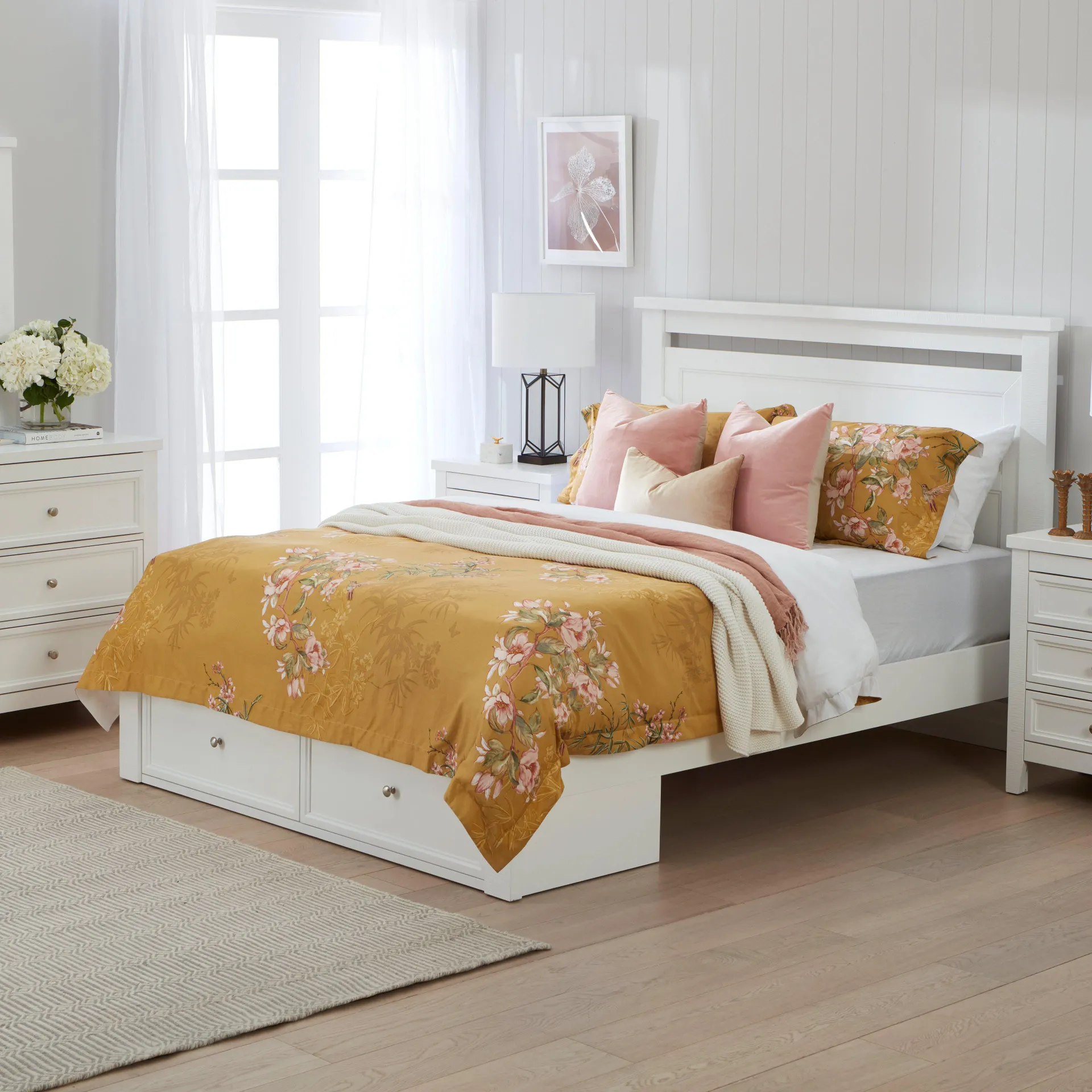 Dahlia Mirror, White