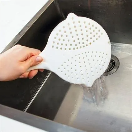 Straining Microwave Pot