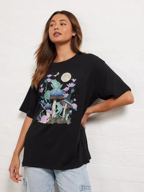 Mystic Trio Frog Oversized Tee