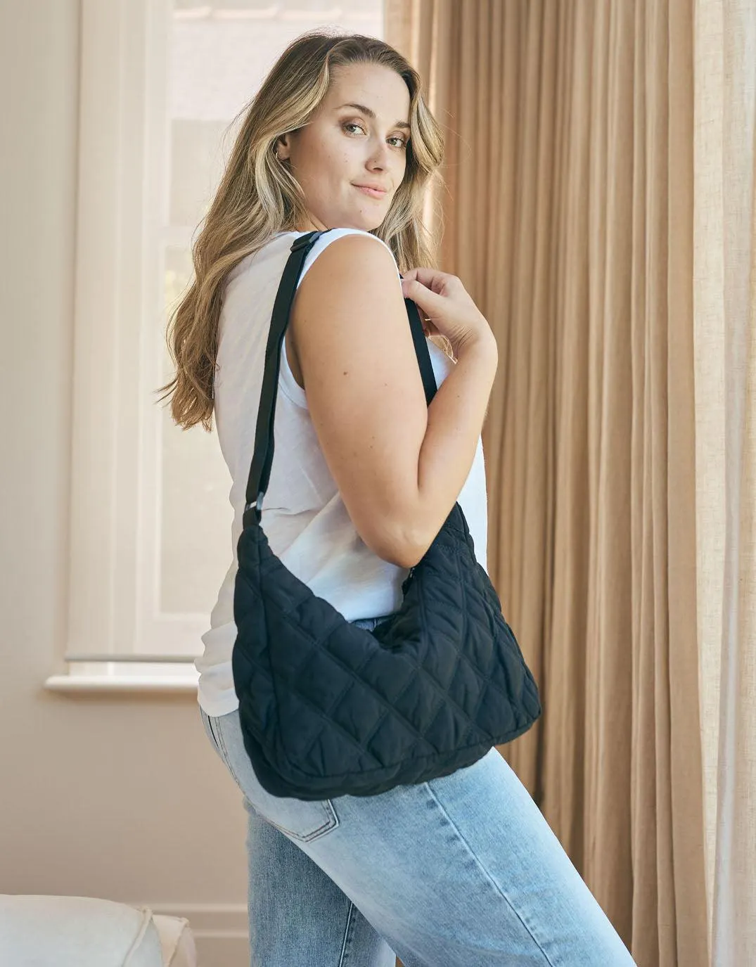 Diamond Puffer Crossbody Bag - Black