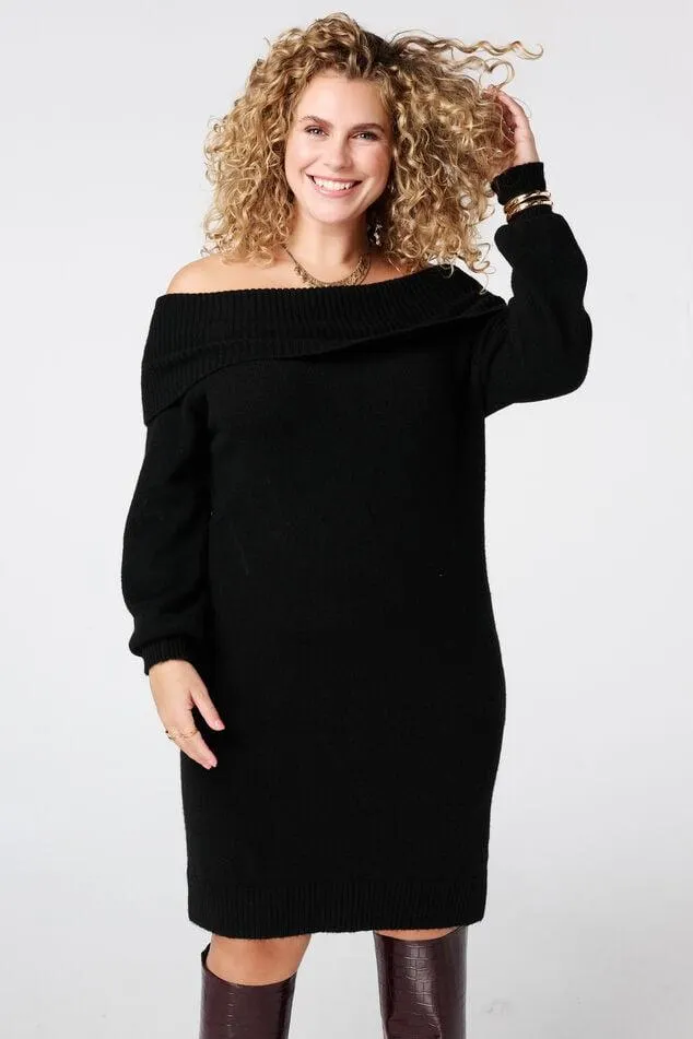 Gebreide off-shoulder jurk
