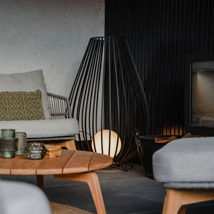 Design buiten vloerlamp zwart met opaal glas 110 cm IP44 - Angela