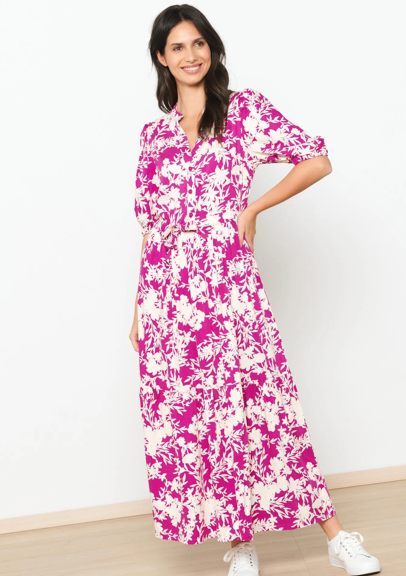Maxi dress with floral print