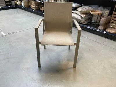 Armstoel Norris zand/zand