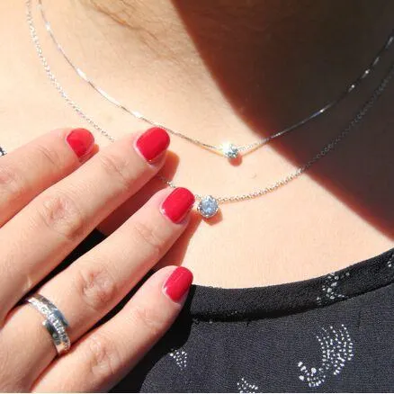 Halsketting in zilver, kristallen bolletje