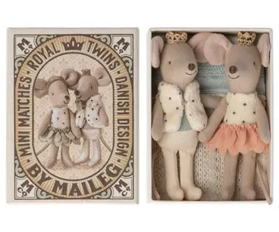 Koninklijke tweelingmuizen - kleine zus en broer i