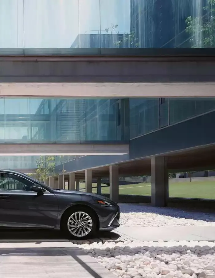 Lexus ES du 27 mars au 27 mars 2026 - Catalogue page 9