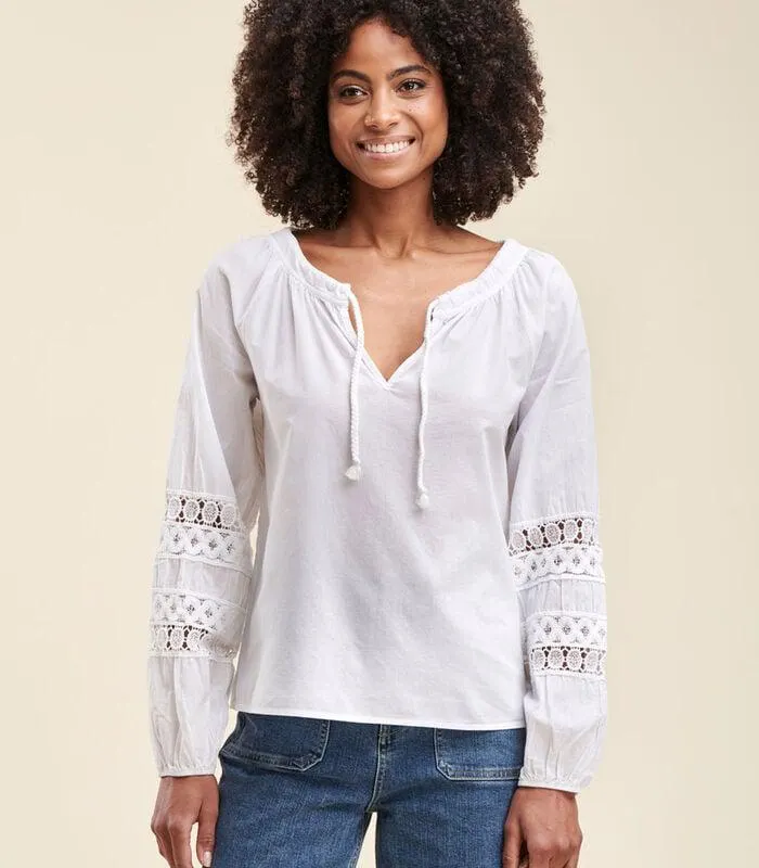 Voldoende top in katoenen sluier