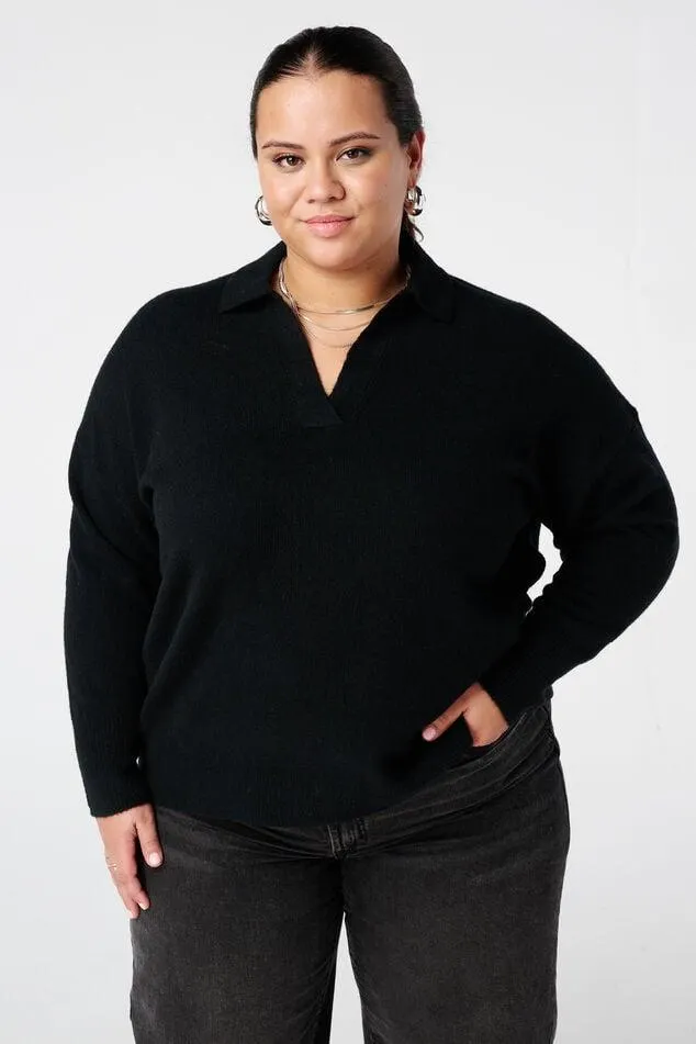 Fijn gebreide polo trui